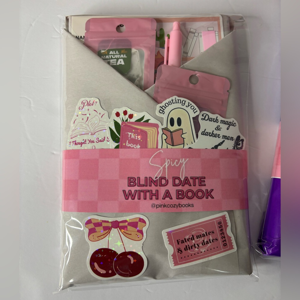 Blind Date With a Book | Thriller Romance Fantasy | Booktok | Surprise Book - Picture 5 of 8